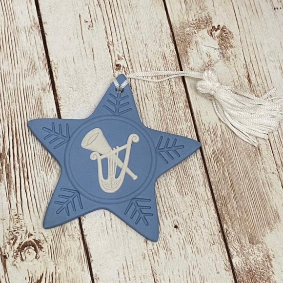 Vintage WEDGWOOD Blue Jasper Ware Star Musical Instrument Christmas Ornament - Picture 5 of 12